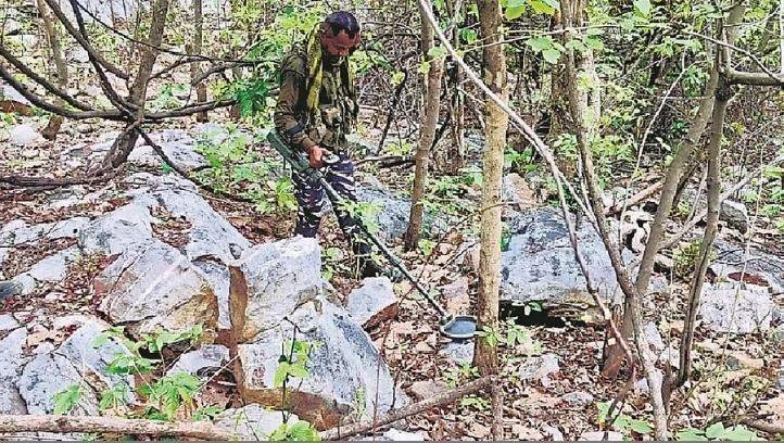 Bihar : जमुई के जंगलों में सुरक्षाबलों को उड़ाने की थी तैयारी, विफल हुआ मंसूबा