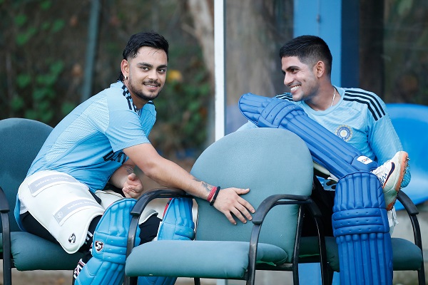 Ind vs Aus : थोड़ी देर में शुरू होगा पहला वनडे मुकाबला, जानिए कैसा है वहां का मौसम